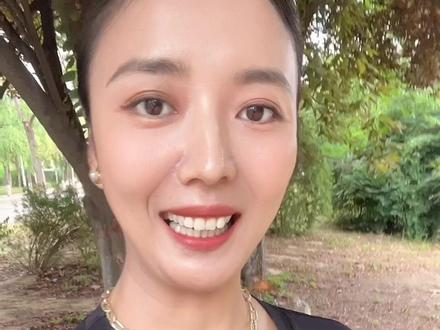 十几年前坐着绿皮火车来到渭南,就留在了这里,欢迎广大学子报考渭师院#我为家乡代言 #渭南师范学院 #高考志愿 #主持人培娜