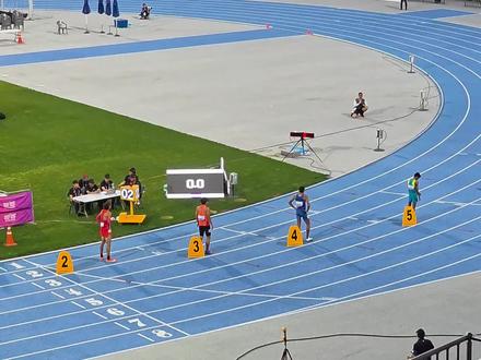 2025亚锦赛 男子八百米 奚枭橫 #亚锦赛 #奚枭横