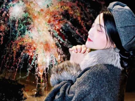 终于拍到了心心念念的迷你版七彩祥云#七彩罐罐#网红烟花 #胶片定格的一瞬间 #爱拍照爱生活 #出片神器