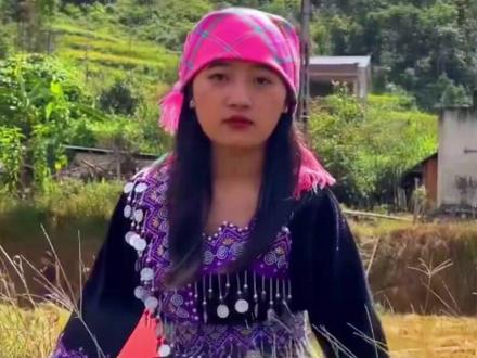 早期苗族抢亲习俗,男孩可以随意将大街上的女孩抢回家做老婆,而彩礼也仅需500块钱和200斤猪肉#纪录片 #抢亲 #习俗 #纪录片充电计划