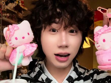 ‧₊˚☆K𝗶𝘁𝘁𝘆脑袋已被萌晕!🎀 喜茶🥤 #HelloKitty喜茶联名 #喜茶樱花芭乐白桃 #喜茶芭乐粉 #hellokitty #kitty猫