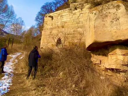 榆社历史上地处东魏、北齐都城邺城(今临漳)和陪都晋阳(今太原一带)的交通要道,佛教文化影响极大,佛教遗迹甚多。