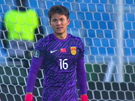 一夫当关 万夫莫开.
#李昊 #国足 #足球 #4k60帧