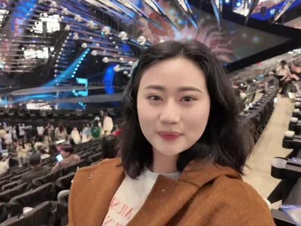 2026也要继续奔赴
感恩2025最后一天能和你一起#周笔畅 #江苏卫视跨年 #演唱会 #舞台现场 @周笔畅 @全年无休·周笔畅 #澳门