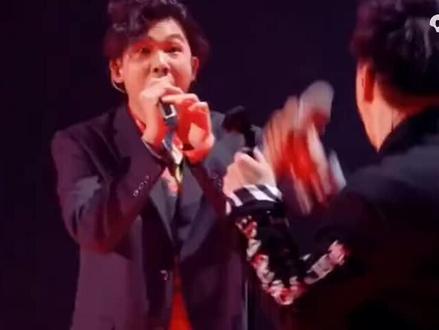 这是什么神仙组合,史上最佳翻唱《雨蝶》,网友:原唱都惊艳了!