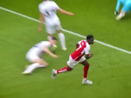 阿森纳多赛1场领先曼城9分,权威数据机构Opta用超级计算机 #上热门 @DOU+小助手 #足球 #中国体育彩票 #北单