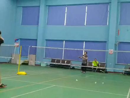 尤尼克斯疾光800🏸配尤尼克斯BG66羽线,清脆声音不绝于耳😎😎😎