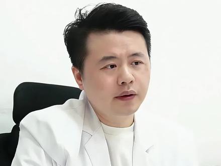 内切人中缩短的恢复期是多久?#内切人中缩短 #内切人中窝 #抖出健康知识宝藏 #我的年度健康盘点 #李泽医生