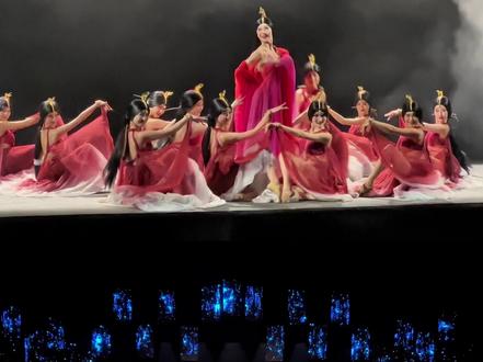 来琅琊古城看国秀琅琊如何选到心仪的座位! 不才花了整整9个多小时给大家安排了国秀琅琊选座攻略,虽然时间有点长,但是很全面!希望大家来临沂,来琅琊古城能够不虚此行!家人们新年快乐。#国秀琅琊选座攻略 #琅琊古城 #抖音作者春节送礼 #上热门抖音小助手 #创作者扶持计划 @DOU+小助手