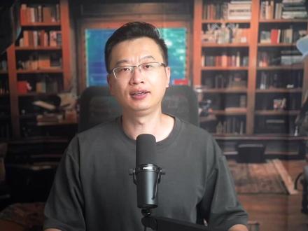 我找到了传说中天人一族的星系,解释解释了一切的一切 在这期会员内容中,我们将全面揭开一个被长期忽视,却在不同资料中反覆出现的外星真相:小灰人究竟是谁?
从哈佛大学精神病学教授约翰·E·麦克的外星人绑架研究,到 Amazon Prime 纪录片《非凡:播种》,再到精神科临床催眠师玛丽·巴尔的《外星对话》,大量互不相关的资料却指向同一个惊人的结论——外星混血计画真实存在。
本期内容将深入解析:
・小灰人与泽塔星系的真实来源
・外星混血胎儿为何会在 3–4 个月后被取走
・灰人为何冷漠、无情,像生物机械
・蜥蜴人、北欧外星人是否只是伪装
・《以诺书》《巨人书》中的守望者是否就是小灰人
・佛经中的天耳通、六神通是否与外星心灵感应有关
这些故事看似科幻,却在宗教、心理学、古代文献与现代案例中不断重合。也许,人类并不是宇宙的中心,而只是一个被长期观察、培育的文明样本。
本集为会员专属深度内容,适合对外星文明、古代宗教、意识科学与人类起源真正感兴趣的观众。
#外星文明 #未解之谜 #