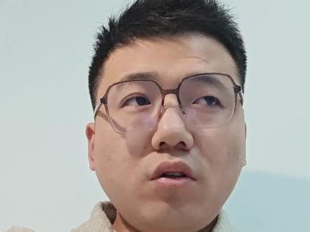 不要在这个时候买入白银,认为他已经调整到位了。或许他只是下跌前的一个小的反弹,后续可能会有更大的下跌趋势。