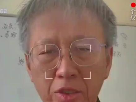 人地之间值得深思一个问题:
农村常住人口明明一直在减少,为什么农村宅基地反倒越来越多?
上百万个自然村落逐步合并消失的背后,藏着农村宅基地、城镇化发展的深层逻辑。
看懂乡村人地关系,读懂村镇格局变迁。#宅基地#乡村振兴#回家种地#袁本初的书#农村宅基地