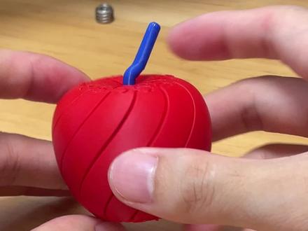 不会建模,1分钟你也能把普通苹果变成这样
分享一个最近新学的3d打印小技巧
不会建模也没事,在切片软件就可以操作
#3d打印 #拓竹 #拓竹玩家总动员 #拓竹p1s #我的暑假belike