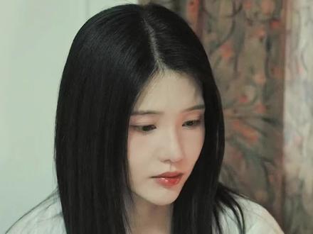 对比他大六岁的桑晚,从未喊过一声姐姐……#野草疯长 #锦子 #张洪鸣 #爱在暗夜里疯长 #野草疯长的姐弟恋绝了