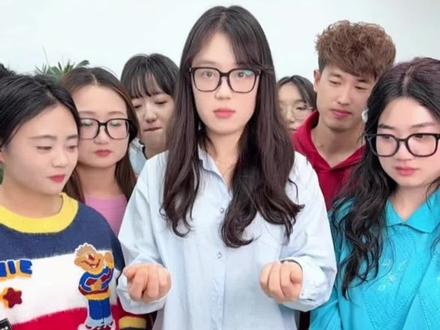 小球鸡蛋挑战,哈哈太搞笑啦 #办公室游戏 #搞笑