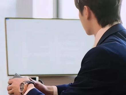 特助:要不要催一下,韩总:不用哈哈哈开心着呢#许凯 #好剧推荐 #霸总 #俞瞳 #陈辉