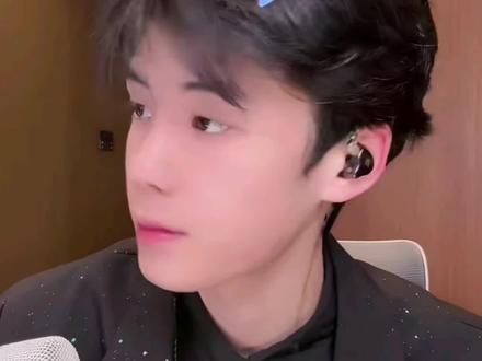 我不会抽烟?!#刘佳梁 #刘佳梁直播录屏 #说谎的人