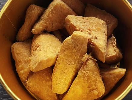 居然有这么好吃的臭豆腐?!#苏州话 #寻味街边小吃 #妈呀太香了 #苏州美食 #苏州程大鑫