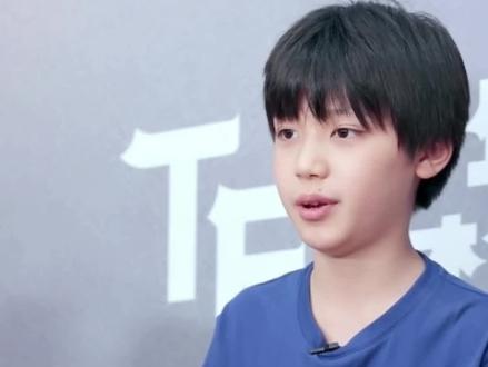 魏子宸把遗憾跳成了勋章!师兄的舞,全部都会跳!
#魏子宸 #TF家族 #时代峰峻 #tf家族新年音乐会 #养成系