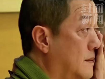 李亚鹏参加嫣然医院年会,现场几度哽咽激动发言:“我们可以渡过这个难关!这辈子会把这个事继续干下去。”#李亚鹏 #嫣然天使儿童医院