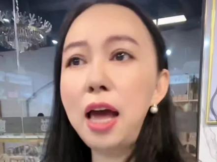 花了一千块钱治猫癣,结果一点猫癣却治成了全身都是猫癣。#猫癣 #猫癣怎么治 #猫癣克星 #猫癣喷雾 #猫癣药浴