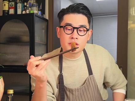 瞒不住了!老公已经开始研究年夜饭菜单了 #真实生活分享计划 #年夜饭 #会做饭的男人最帅 #新春家宴 #七先生的美食