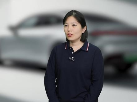 都2026年了,怎么还有人在车里大声喊“你好小迪”啊?那一脸尴尬的等待音,真的太土了!其实比亚迪早就进化了,今天三步教你开启“免唤醒模式”,让你和爱车的沟通像老朋友一样丝滑