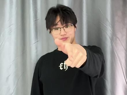 美国有苹果 中国有嘻哈
中国有嘻哈 你最喜欢谁
#张天狗 #搞笑 #贾乃亮