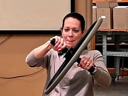 为什么转得越快,反而越不容易倒?陀螺效应远不只是玩具 #科普 #物理 #陀螺效应 #科学实验 #有趣的知识又增长了