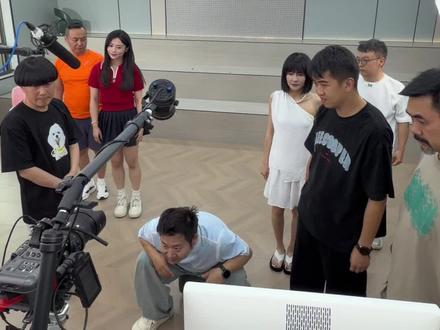 一起来合拍 #珠满摇舞蹈挑战 #多人合拍珠满摇走位舞 #珠满摇 #陈翔六点半
