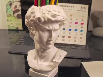 最近大家究竟喜欢什么啊?
真不知道快告诉我!
#绘画过程分享 #手绘 #画画 #蛋仔女孩 #一起学画画