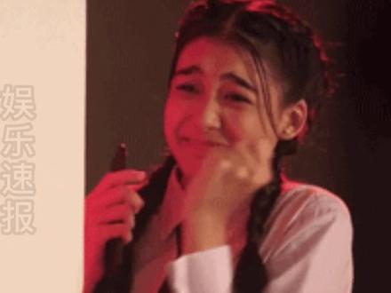 #张凌赫喂白鹿吃薯条 真情侣好甜啊!!!#张凌赫 #白鹿