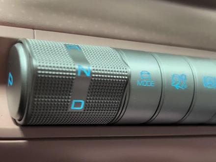 #比亚迪海鸥 #汽车知识分享 #用车小常识 #以车会友 比亚迪海鸥:电子手刹,自动驻车,空挡等档位的使用方法,分享给新车友。@抖音小助手