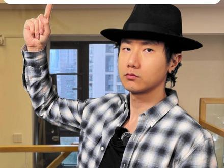 情人节男人问:"你想要什么礼物" 1 招让他付出 2 倍 � 看懂留言~ #女性提升 #高情商聊天 #恋爱