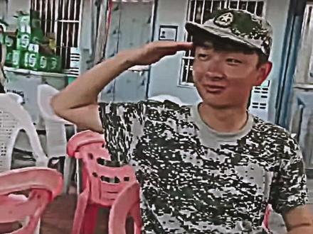 “都说了路边的野佛不要乱拜”
#军训 #敬礼 #抽象