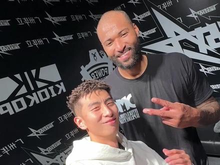 NBA第一中锋踩我鞋???这我不能忍!!!#张照洋 #星街战街球联赛 #时间静止挑战