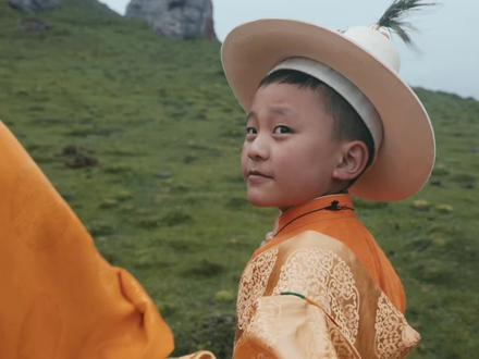 谁说甘孜去一次就够了? 这张终身卡,就是我给的答案。甘孜州A级景区终身门票正式上线! #圣洁甘孜一生有约#来南方过冬#一卡终身游甘孜抖音首发