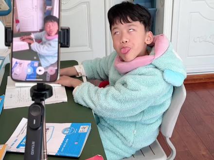 邪修盯作业大法! #搞笑日常 #亲子日常 #豆包ai #寒假作业 #春节