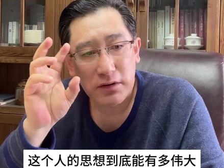人的思想有多伟大?伏尔泰和卢梭两人就“击垮了法国”