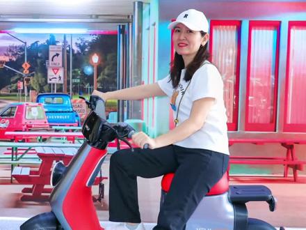 雅迪VFLYG端电动车,可以语音操作、打电话、导航、听音乐等功能,而且续航100公里哦,快来选择你喜欢的那一款吧!#电动车 #广东520浪漫开始了 #美好就在不远处 #雅迪电动车 #雅迪VFLY #浪计划 #骑行 #夏日清凉计划