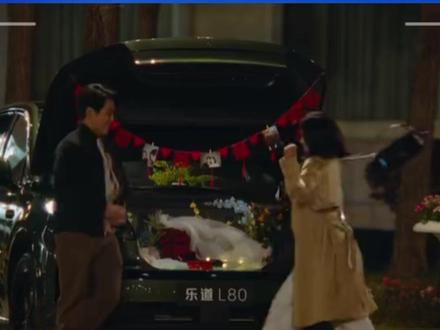 如此便宜的乐道L80能成爆款吗 作为一台大型纯电SUV,乐道L80售价低至15.68万元,如此低的价格能不能成爆款?#乐道l80 #乐道汽车 #蔚来汽车 #新车上市