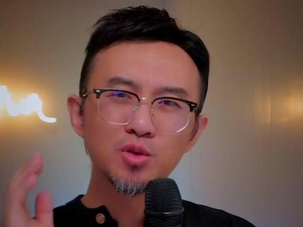 一个浏览器插件让掌声笑声长在手边。 开语音厅、用网页直播,想放个掌声笑声,手忙脚乱找音效,热闹劲儿一慢就断了。这插件装进直播间右上角,点开就是 16 个配好的音效,掌声、笑声、警报、转场都有。手机扫一下就能远程按音效,电脑同步,一开口说话音效还会自动压低、说完弹回来。#语音厅 #直播音效 #直播间 #音效 #机架调试