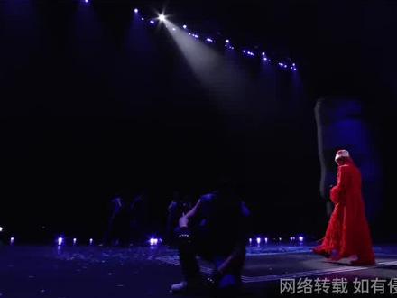 街角的晚风--陈小春 听完这首歌你会想起心中的谁?评论区告诉我