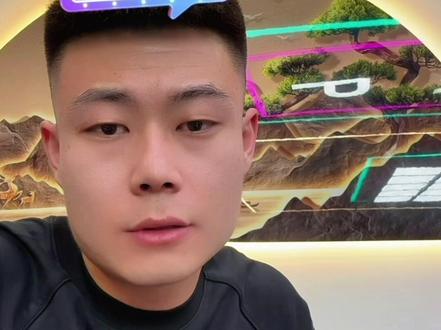乔氏跟张堃鹏没有续约,别再瞎传了,乔老爷子所有心思都在推中入奥呢,有想法的可以去谈了 星牌估计要出手了 #张堃鹏 #掌御球杆 #掌御扭转乾坤 @掌御球杆-张鹏飞