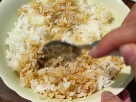 “锁脾精”竟然是它!剩米饭做成锅巴很养脾胃的 大米锅巴健胃消食 我家吃不完的剩米饭经常这么做 #真实生活分享计划 #大米锅巴#空气炸锅美食 #剩米饭的神仙吃法 #自制锅巴
