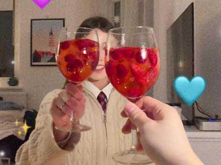 中德情侣在德国过一个好玩的情人节💘 Wanni和我今年的情人节并不是很特殊
不想因为今天是情人节而有很大的不同
我希望我们的每一天都是情人节
两个人一起做一件件小事
在我们眼里
就是浪漫
#中外情侣 #情人节 #情侣日常 #vlog日常 #外国小姐姐