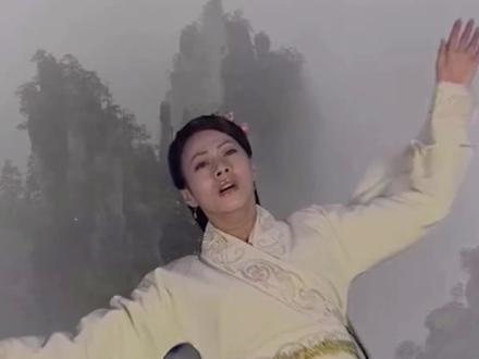 西方昆仑山惊现异像,天神掐指一算,原来是女娲出世带来的祥瑞