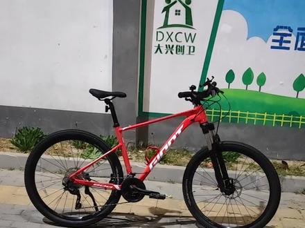 上门回收一台27.5寸捷安特XTC800山地车,2023款烈焰红,车主购买三个多月,铝合金内走线M车架,线控锁死气叉,前后彦豪油碟刹,中空一体牙盘,禧玛诺卡飞,全套禧玛诺Deore 30速。#二手捷安特 #捷安特xtc800 #二手捷安特xtc800 #二手捷安特山地车