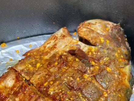 #如果你有一个空气炸锅 这个烤鲳鱼你一定要试试,香辣入味,肉质紧实,真的太香了#烤鱼 #空气炸锅美食 #跟着抖音做美食