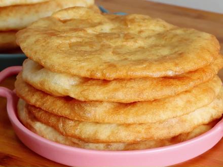 早餐油炸饼做法,个个空心暄软,凉了不硬,简单易操作